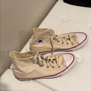 CONVERSE Chuck 70 High Top Shoes in Parchment (Cream)